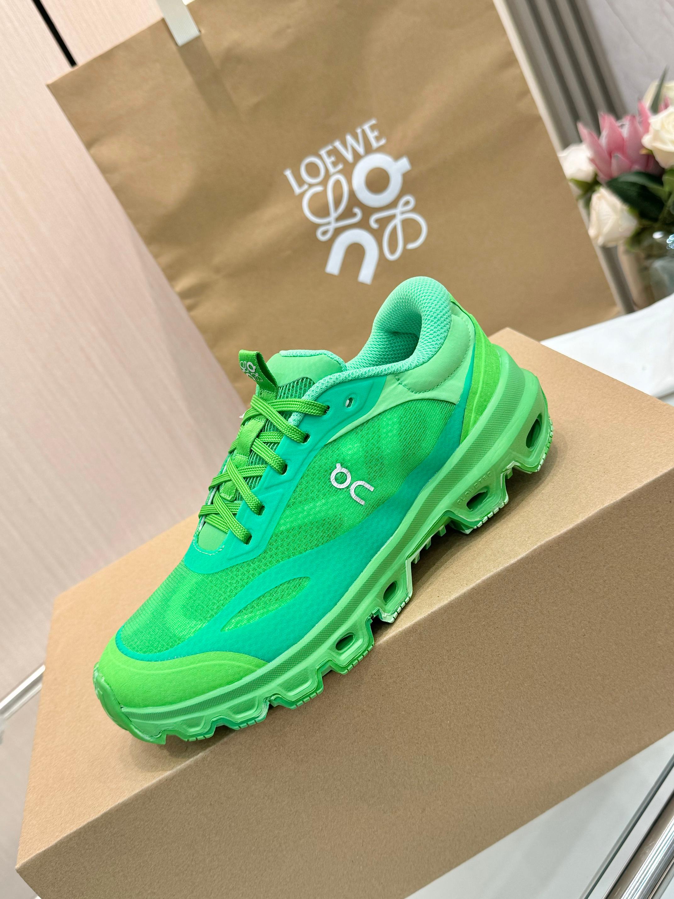 Z2Q95A182  Popular high-quality Shoes