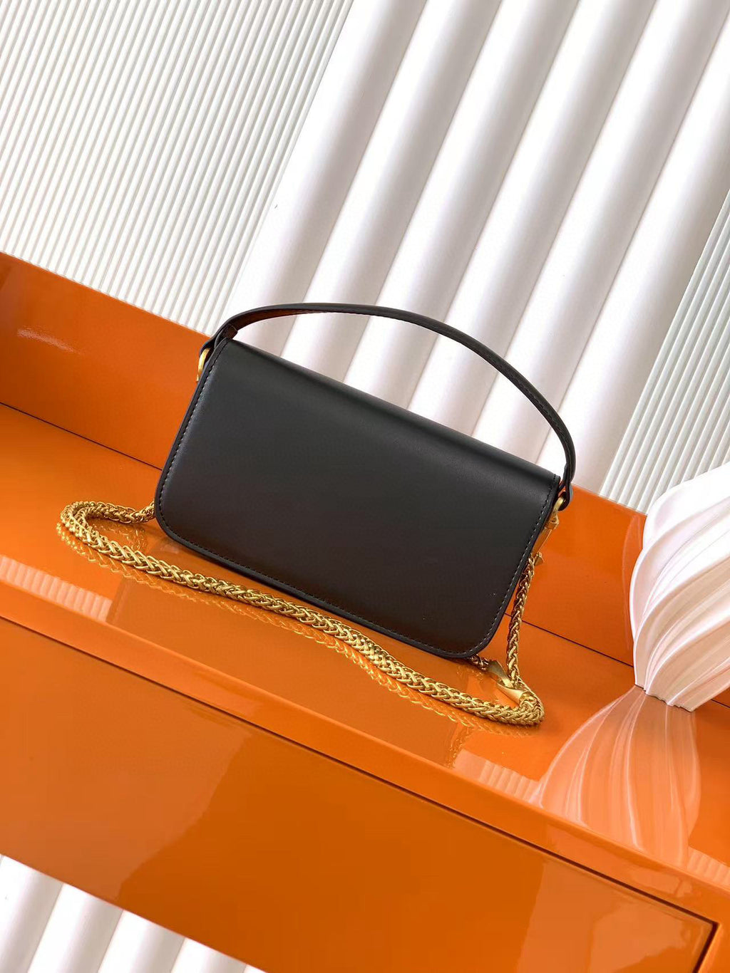 B1P36A30 Popular  leather bag