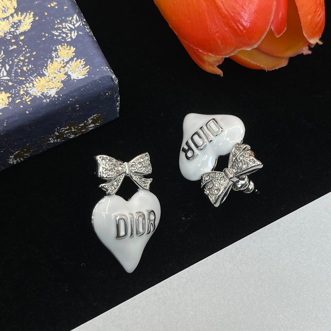 X1Z94D772E Popular  Earrings