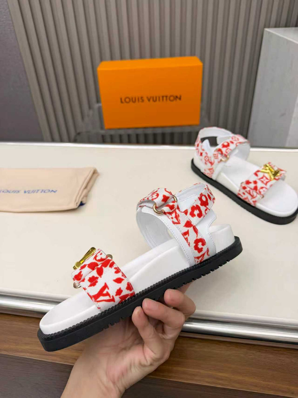 Z2P36E16 Popular high-quality Shoes