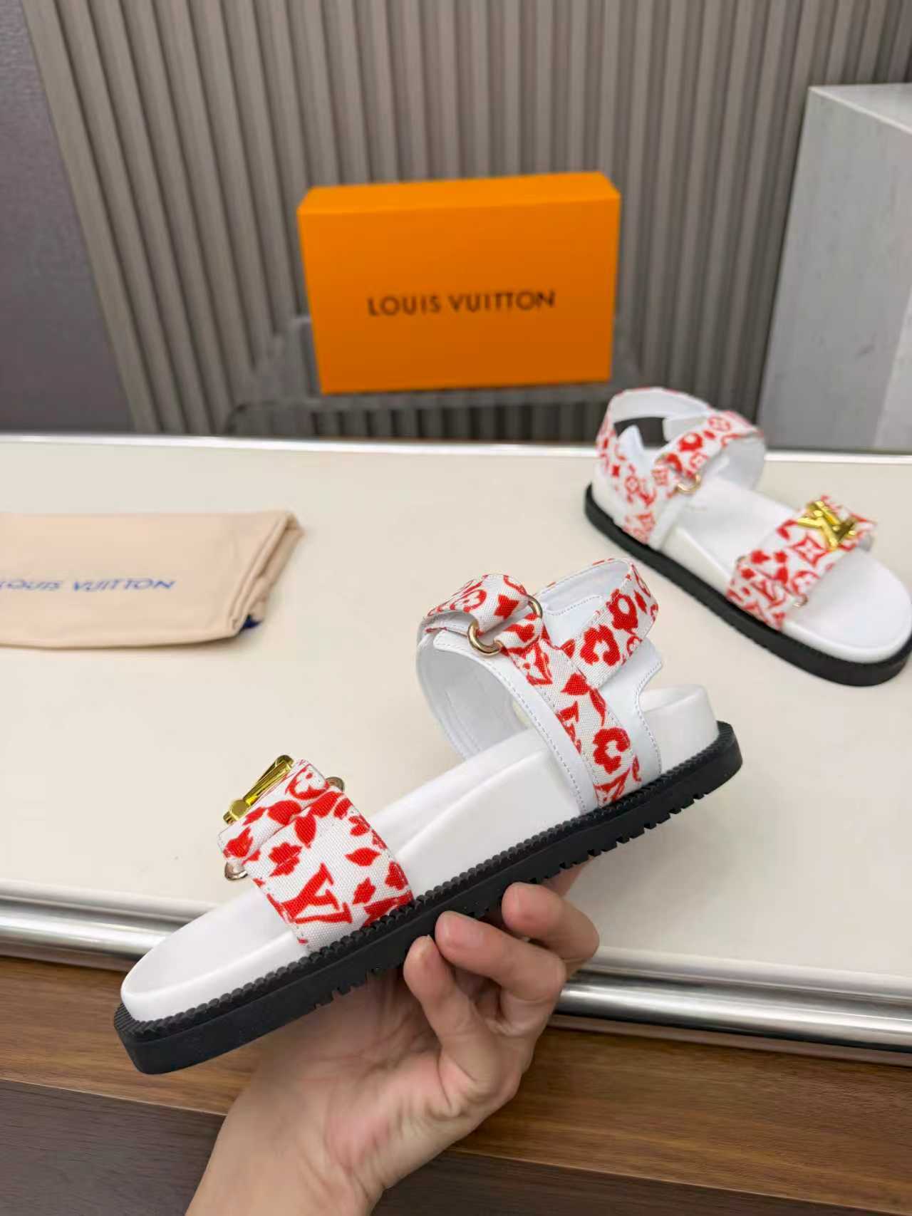 Z2P36E16 Popular high-quality Shoes