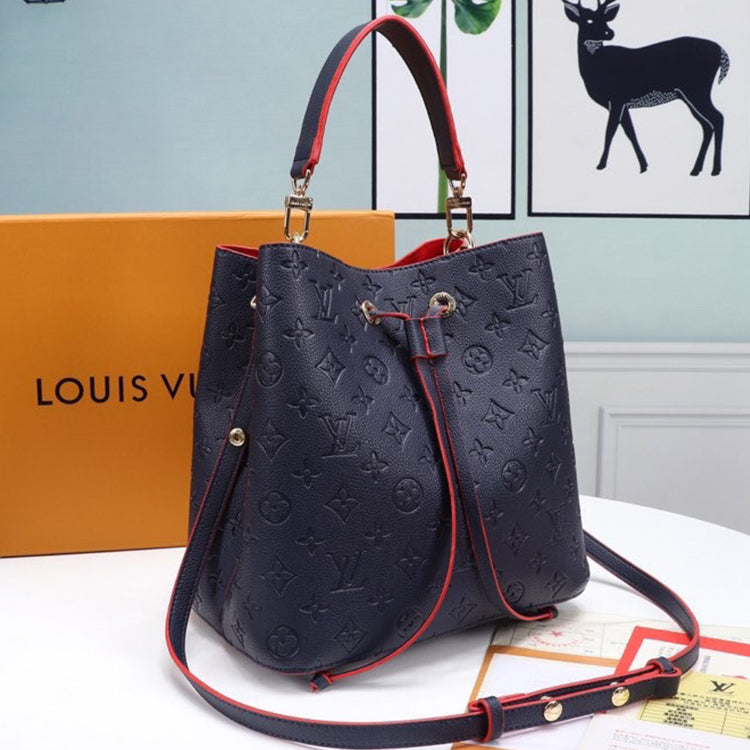 B1P11E81 Popular  leather bag 
