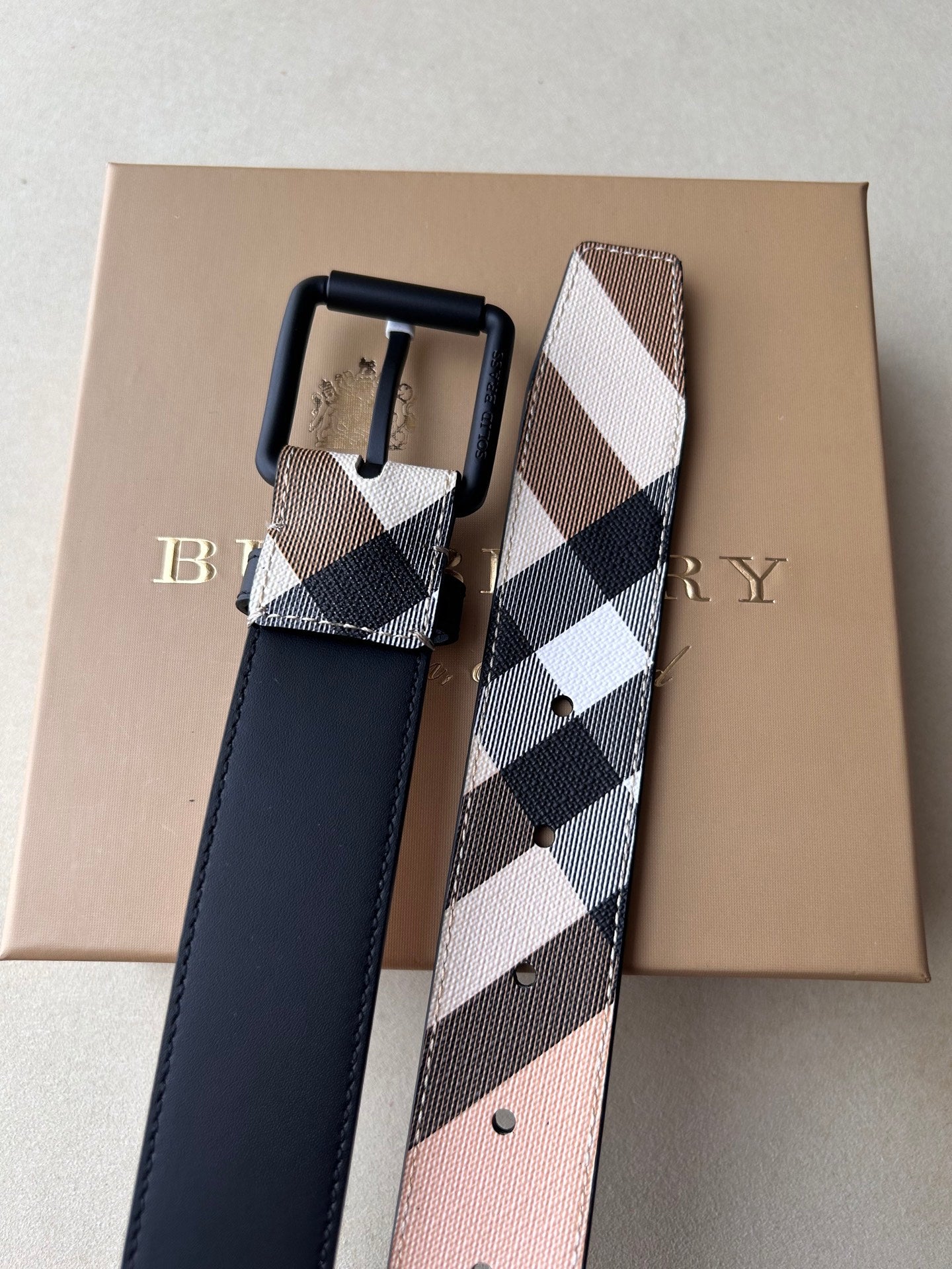 P1Q115R8 Popular High quality belt With full package