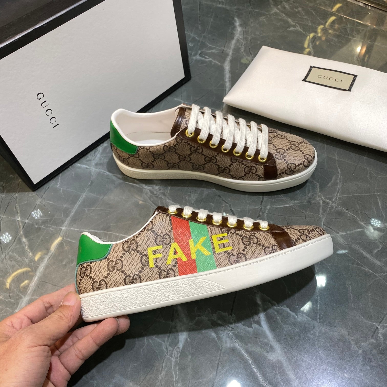 Z2Q105B195 Popular high-quality Shoes