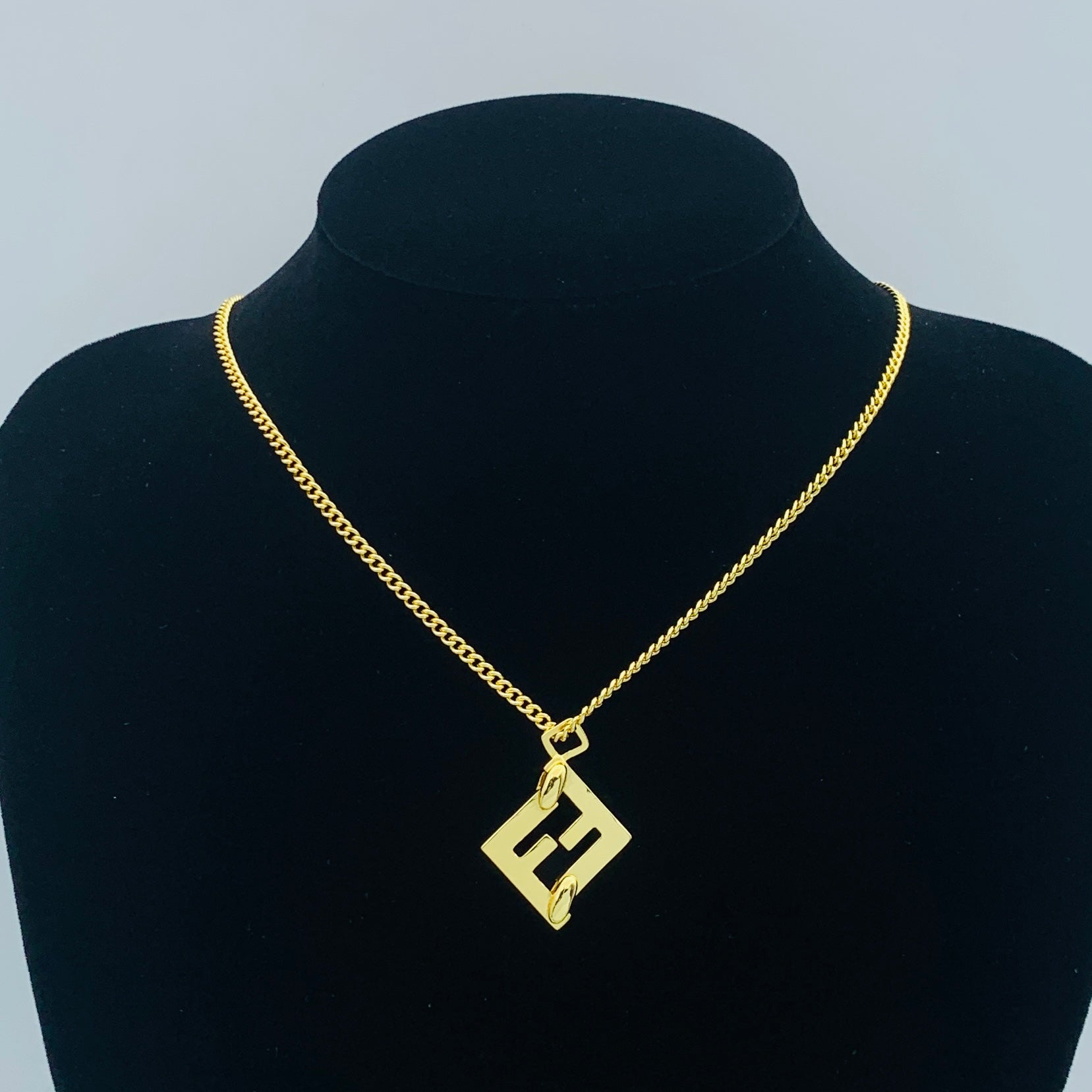 X1Q85F391X Popular Necklaces