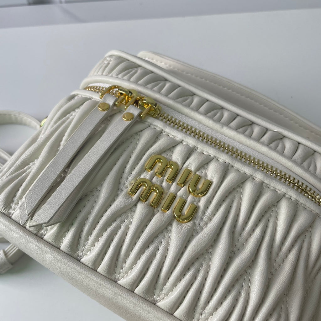 B1R15A102 Popular   leather bag