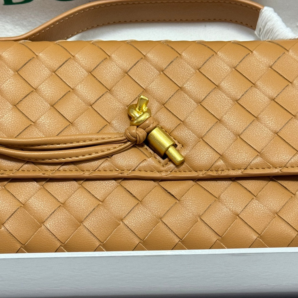 B1X44A380 Popular  leather bag 