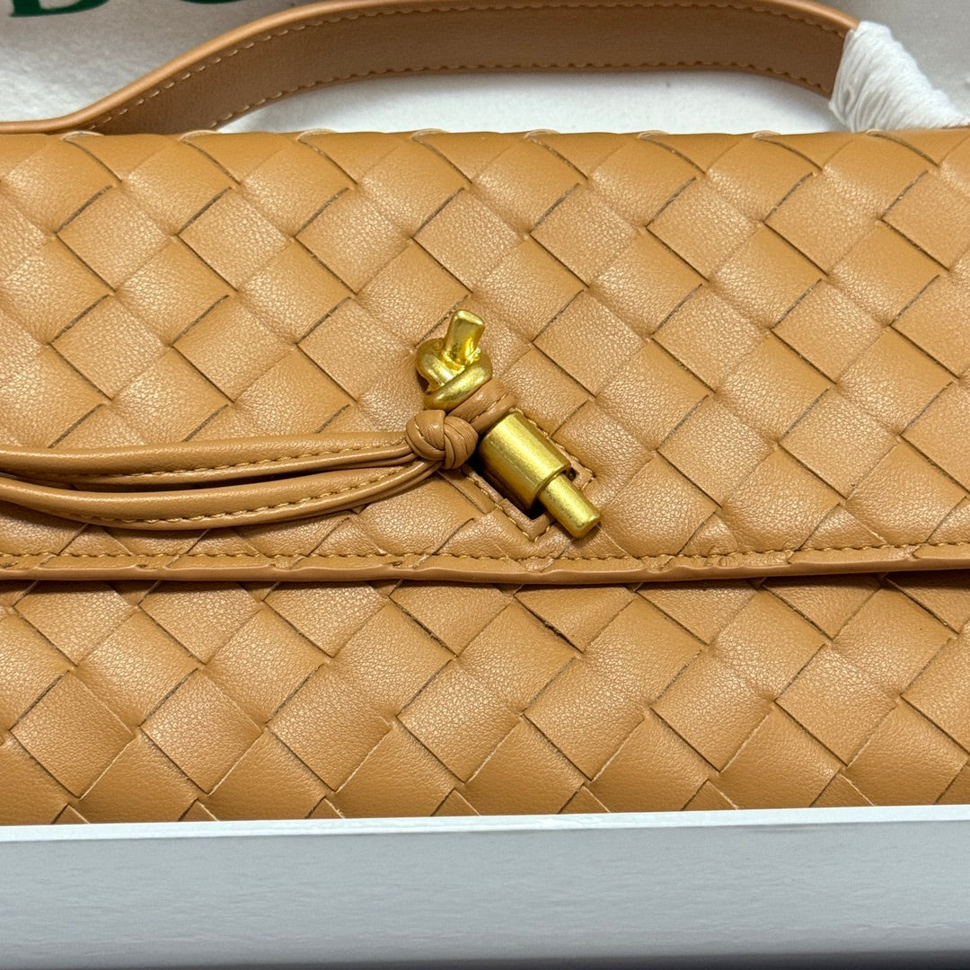 B1X44A380 Popular  leather bag 