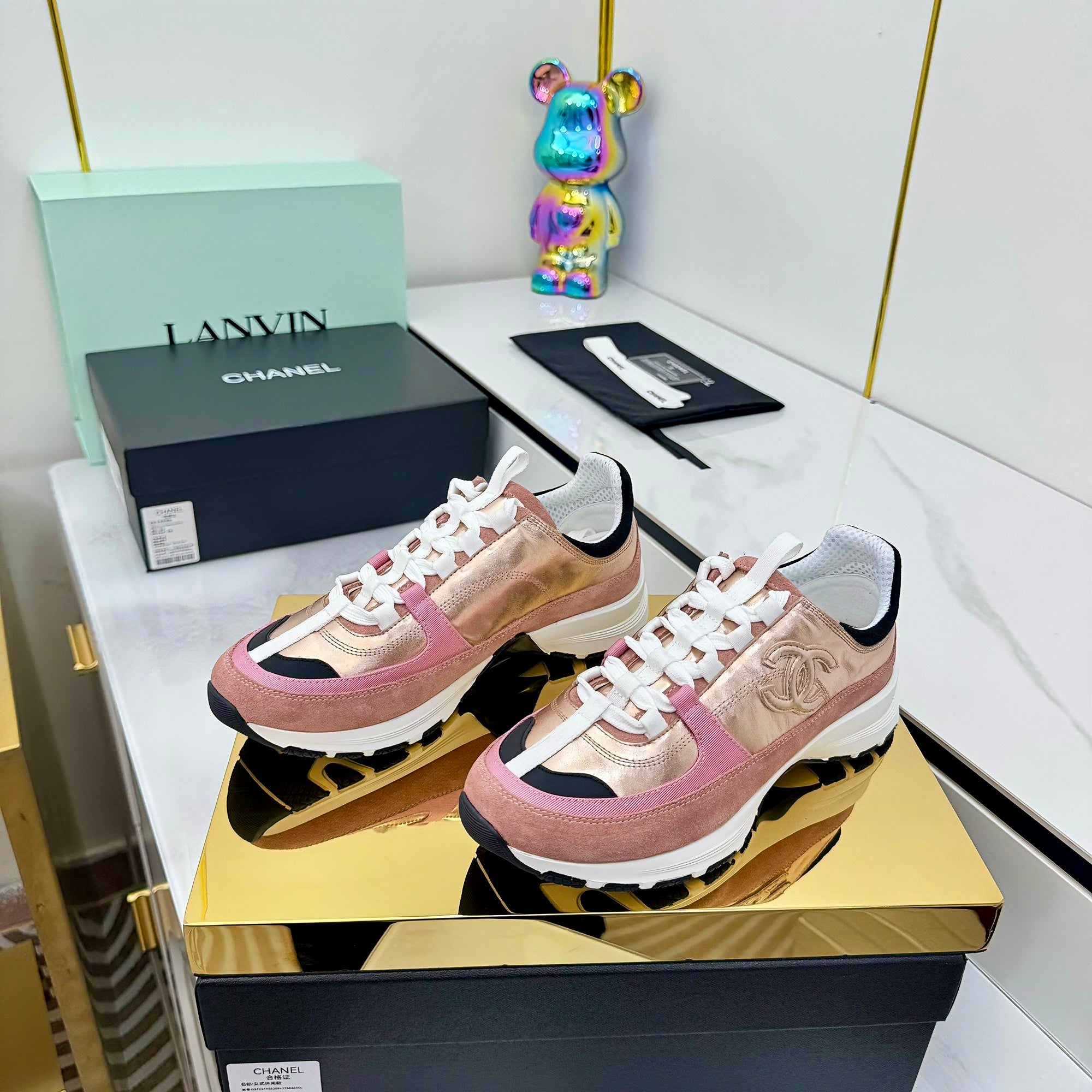 Z2R85C6  Popular high quality shoes
