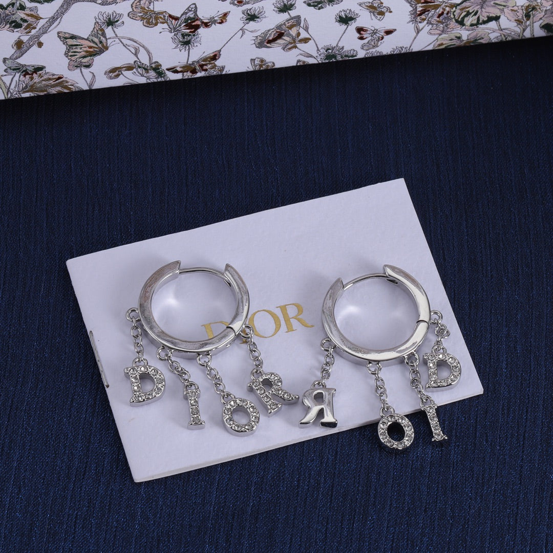 X1Z64D585E Popular  Earrings
