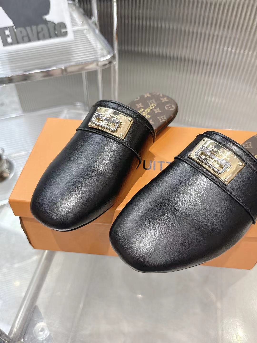 Z2R76E19 Popular high-quality leather shoes