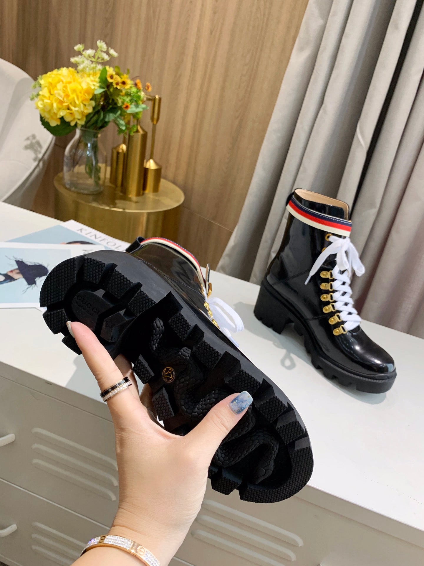 Z2XB200 Popular leather boot (top layer leather lining)