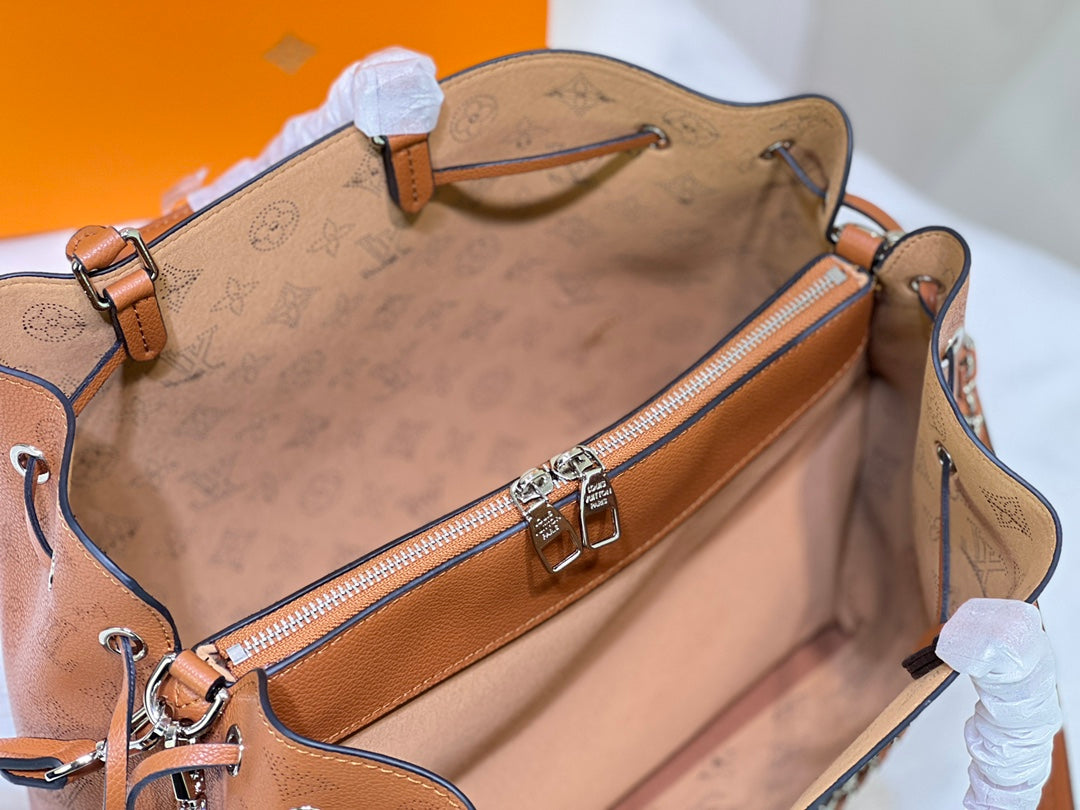 B1N55E39 Popular  leather bag