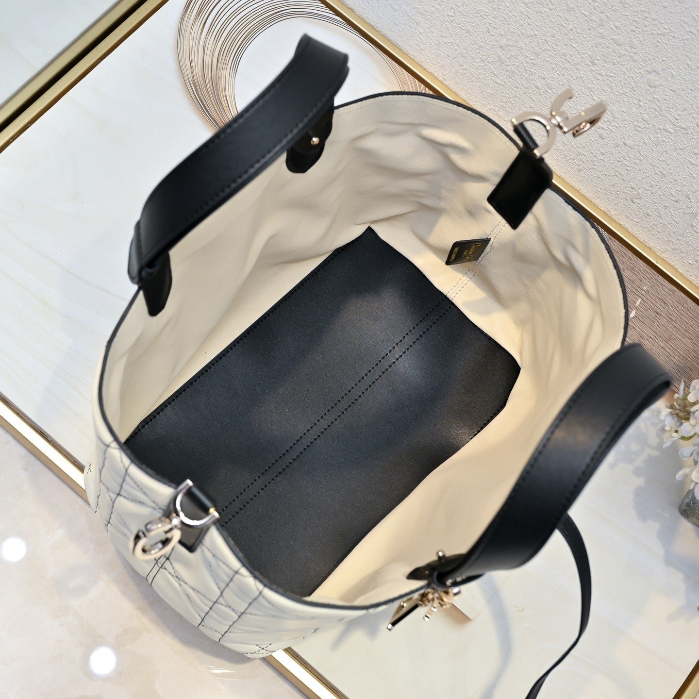 B1R76D40 Popular leather bag