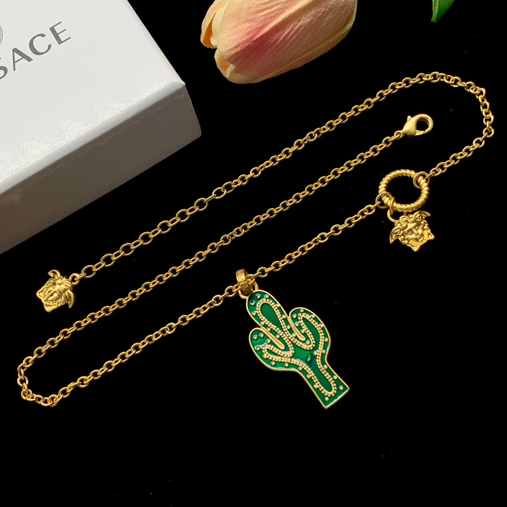 X1Q85V362X Popular Necklaces