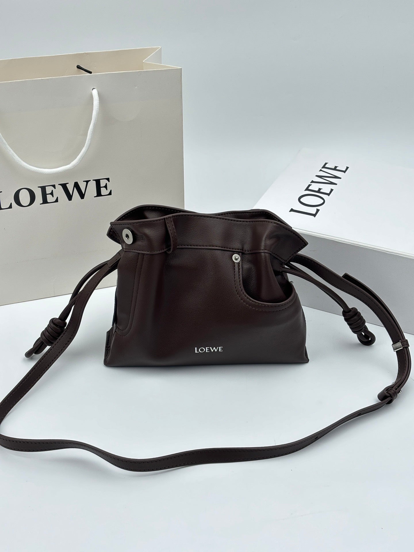 B1P36A47 Popular leather bag
