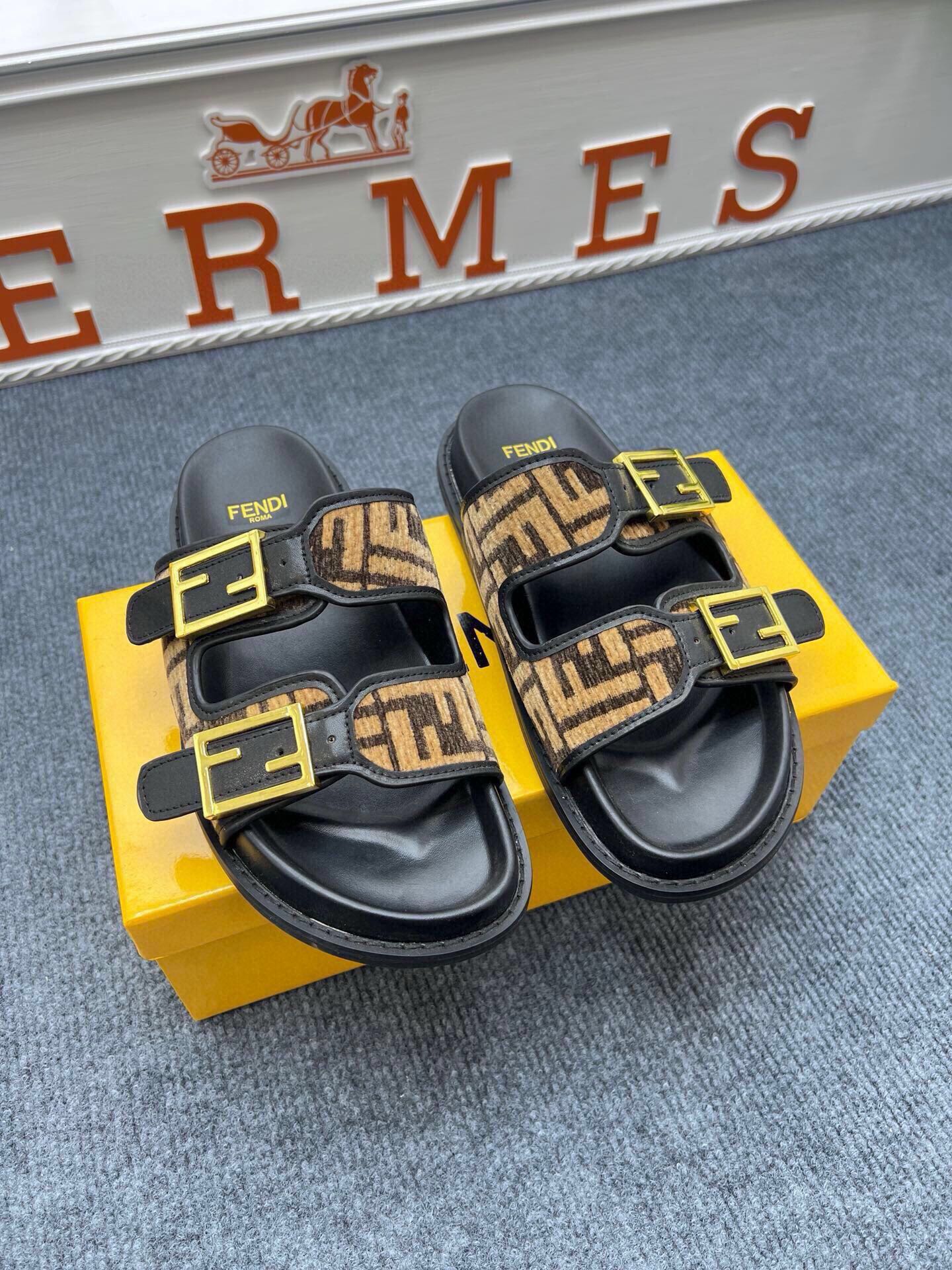 Z5ZF38 Popular slippers