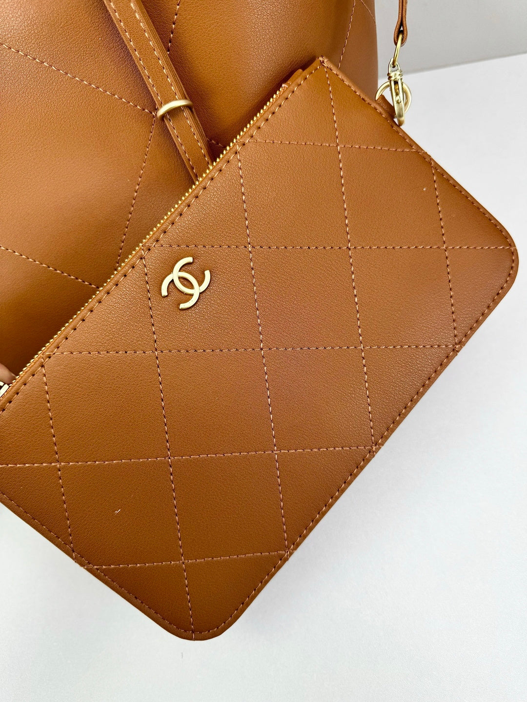 B1P46C11 Popular leather bag