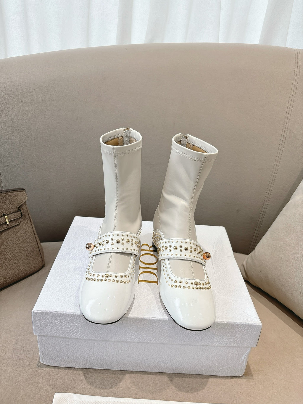 Z2Q95D155  Popular high-quality leather Boots