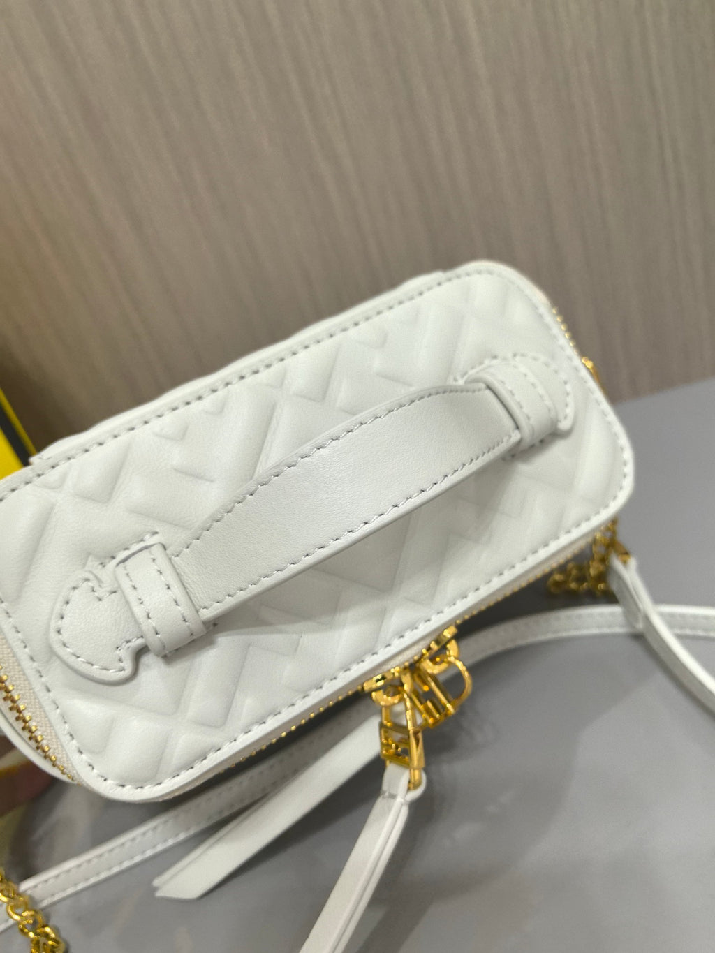 B1R15F59  Popular  bag