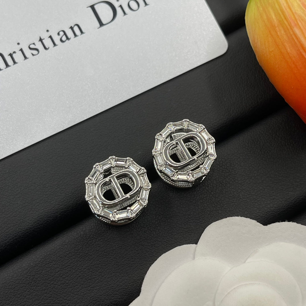 X1Z94D1061E Popular  Earrings