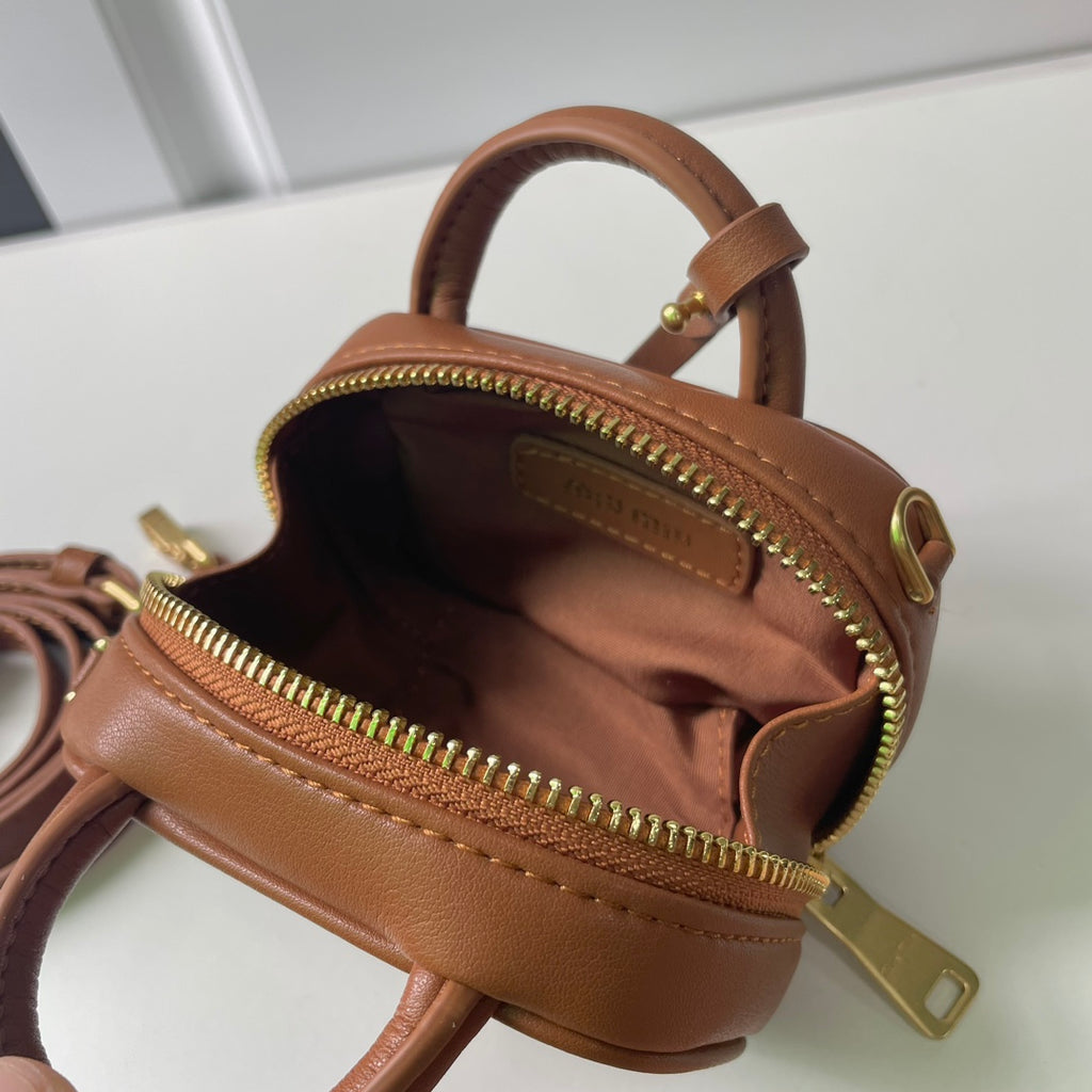 B1P46A164 Popular leather bags