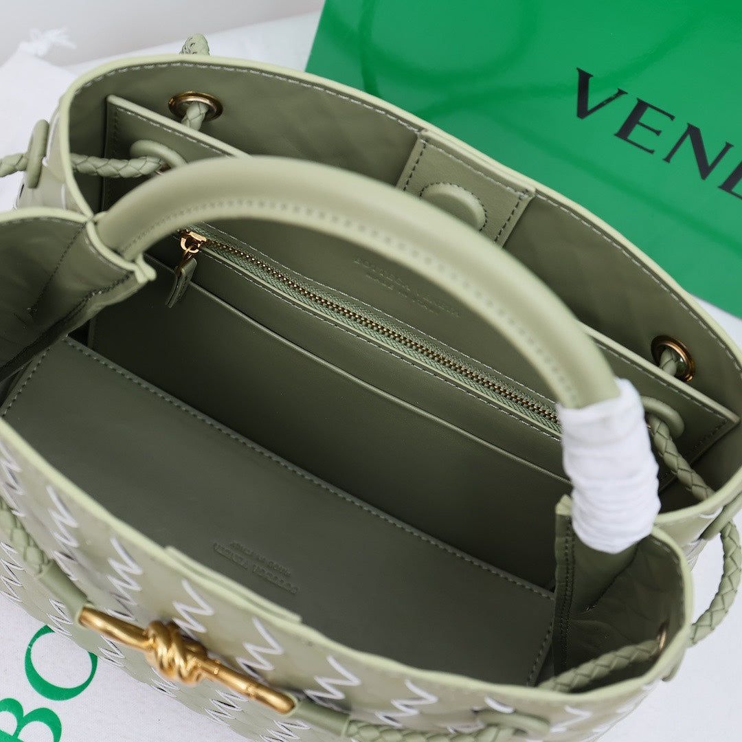 B1X104A80 Popular  leather bag