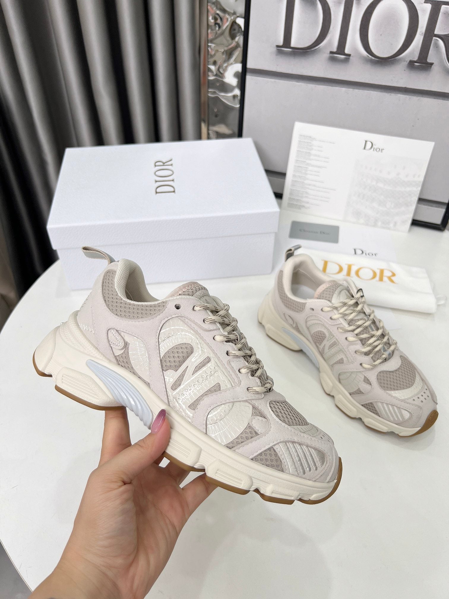 Z2Q105D314 Popular high-quality Shoes