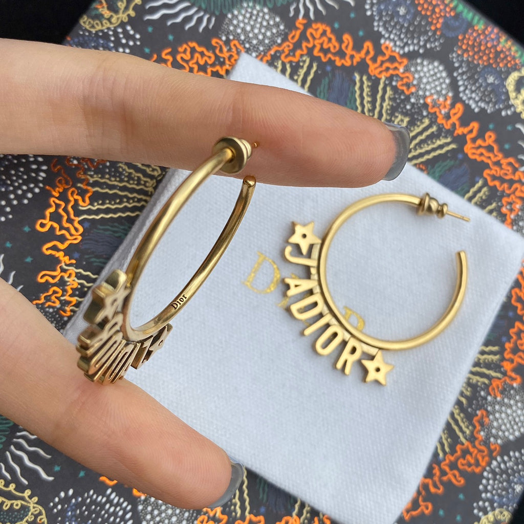 X1Y93D241E Popular  Earrings