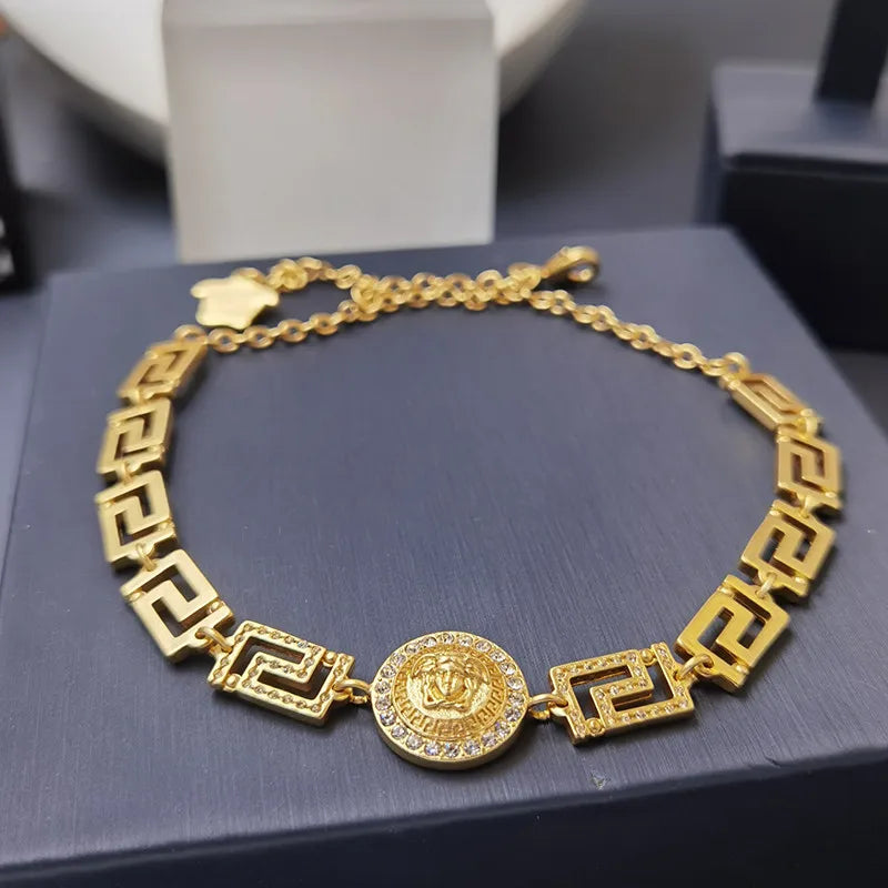 X1B12V466X  Popular Bracelets. Earrings. Necklaces