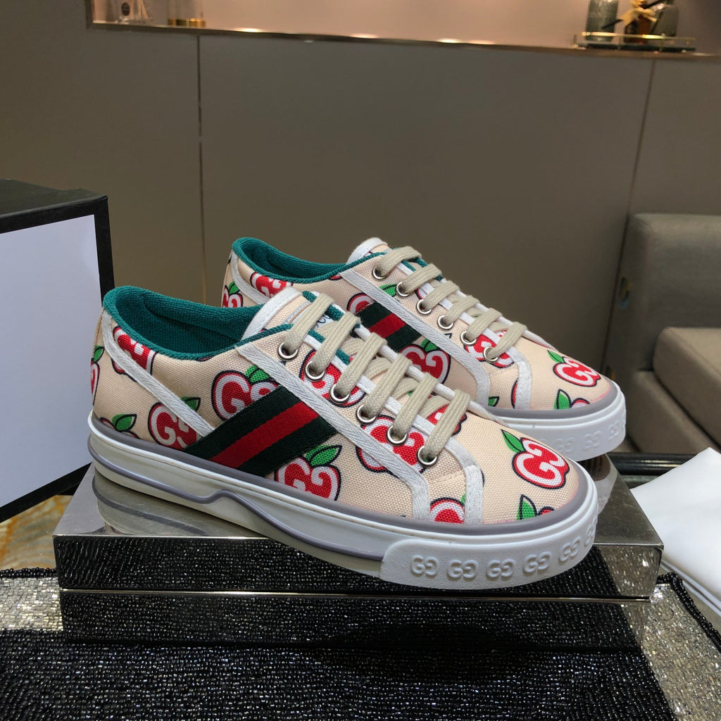 Z2Q105B207  Popular high-quality Shoes