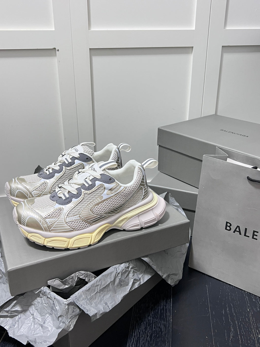 Z1Z54J115 Popular shoes