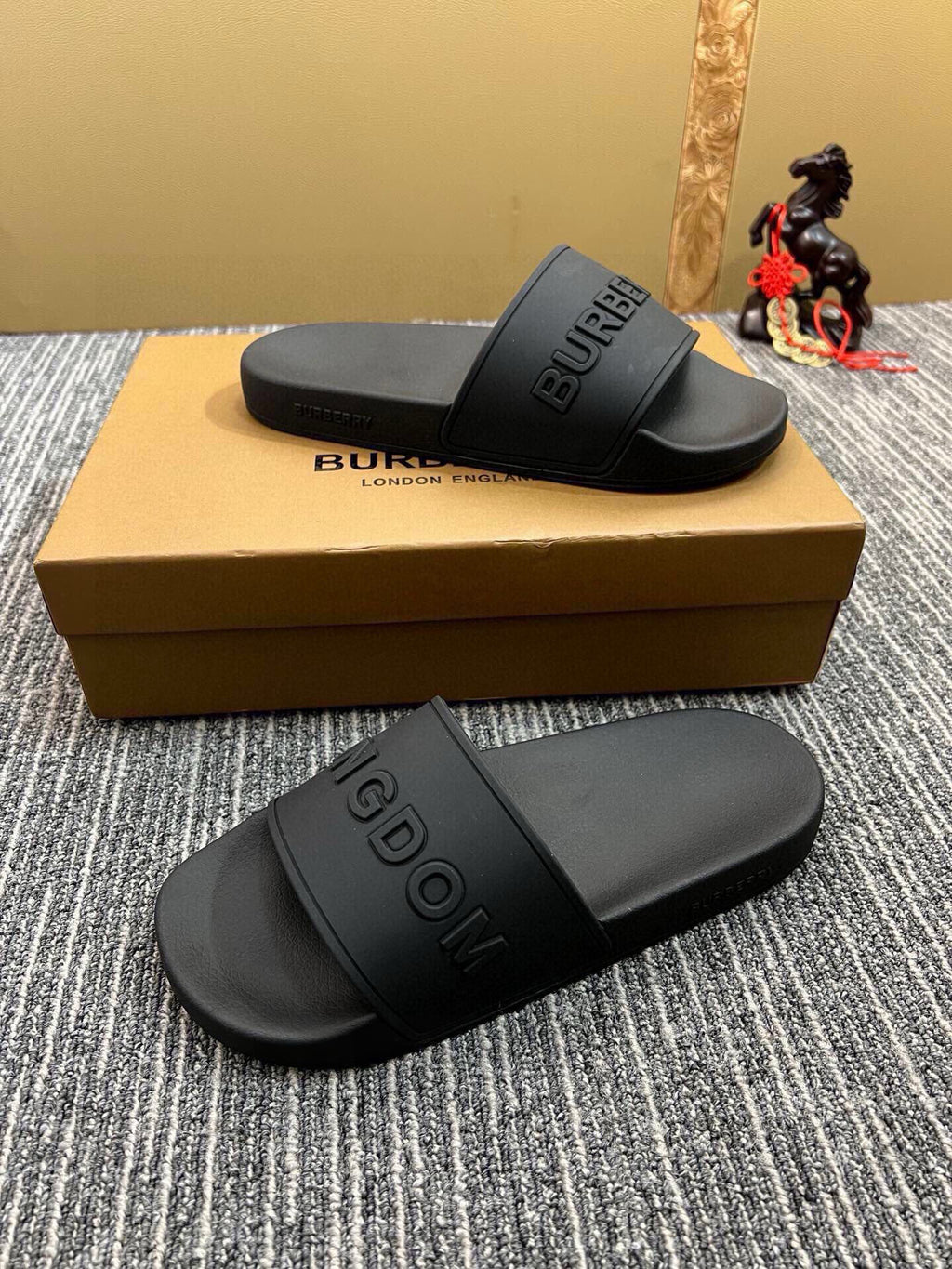Z5Z35R254 Popular Slippers