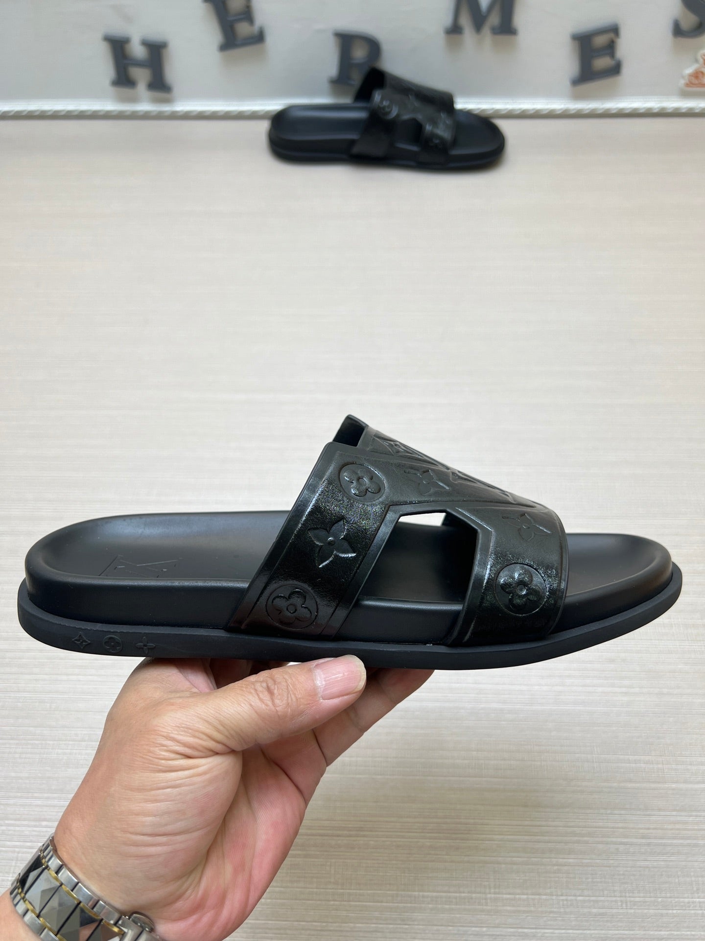 Z5ZE67 Popular slippers