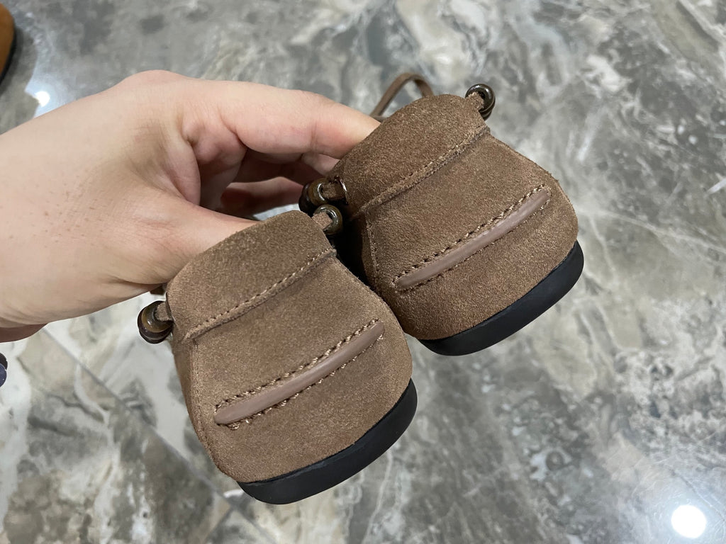 Z2Q95A142  Popular high-quality Shoes