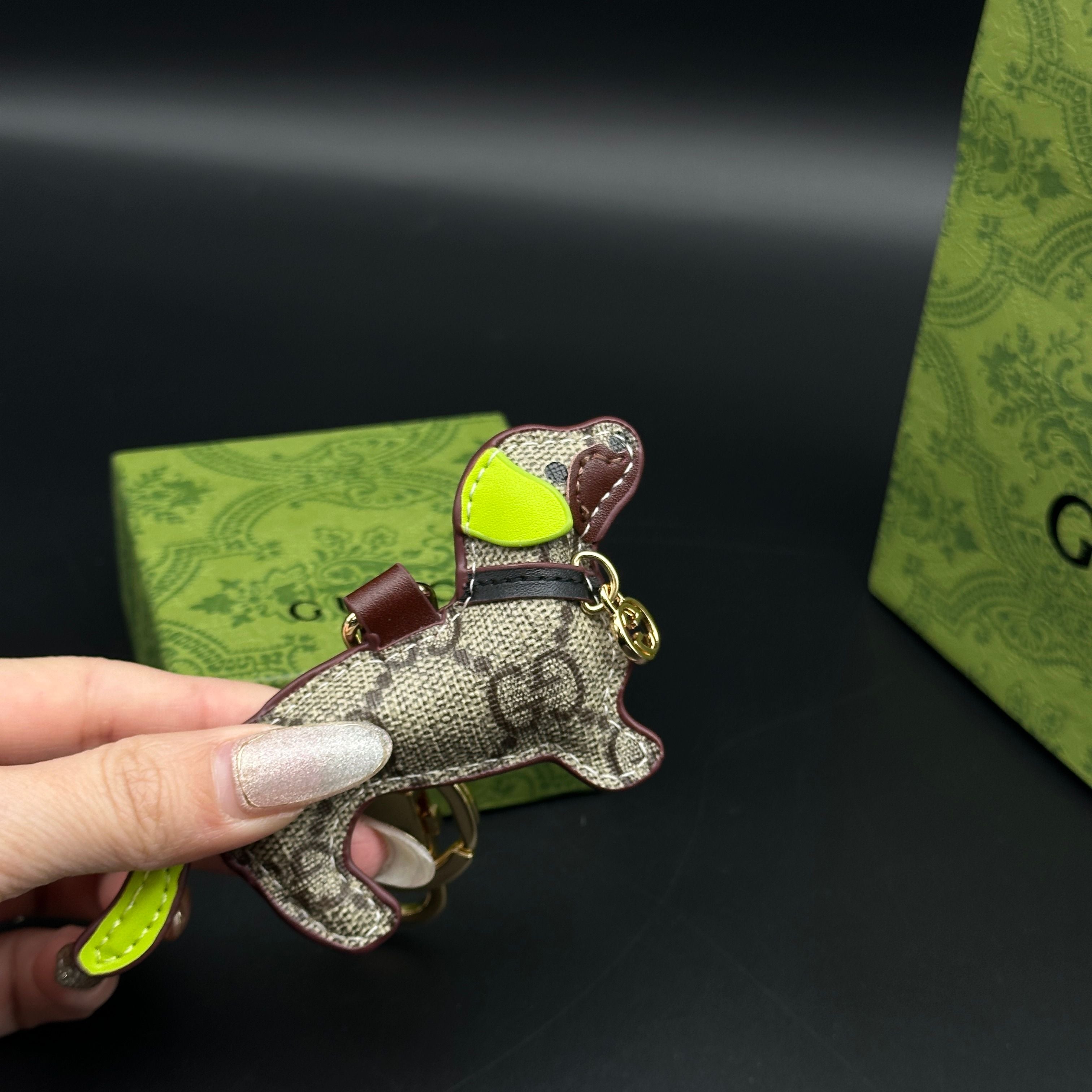 A1R46B57 Popular bag 's charms accessories