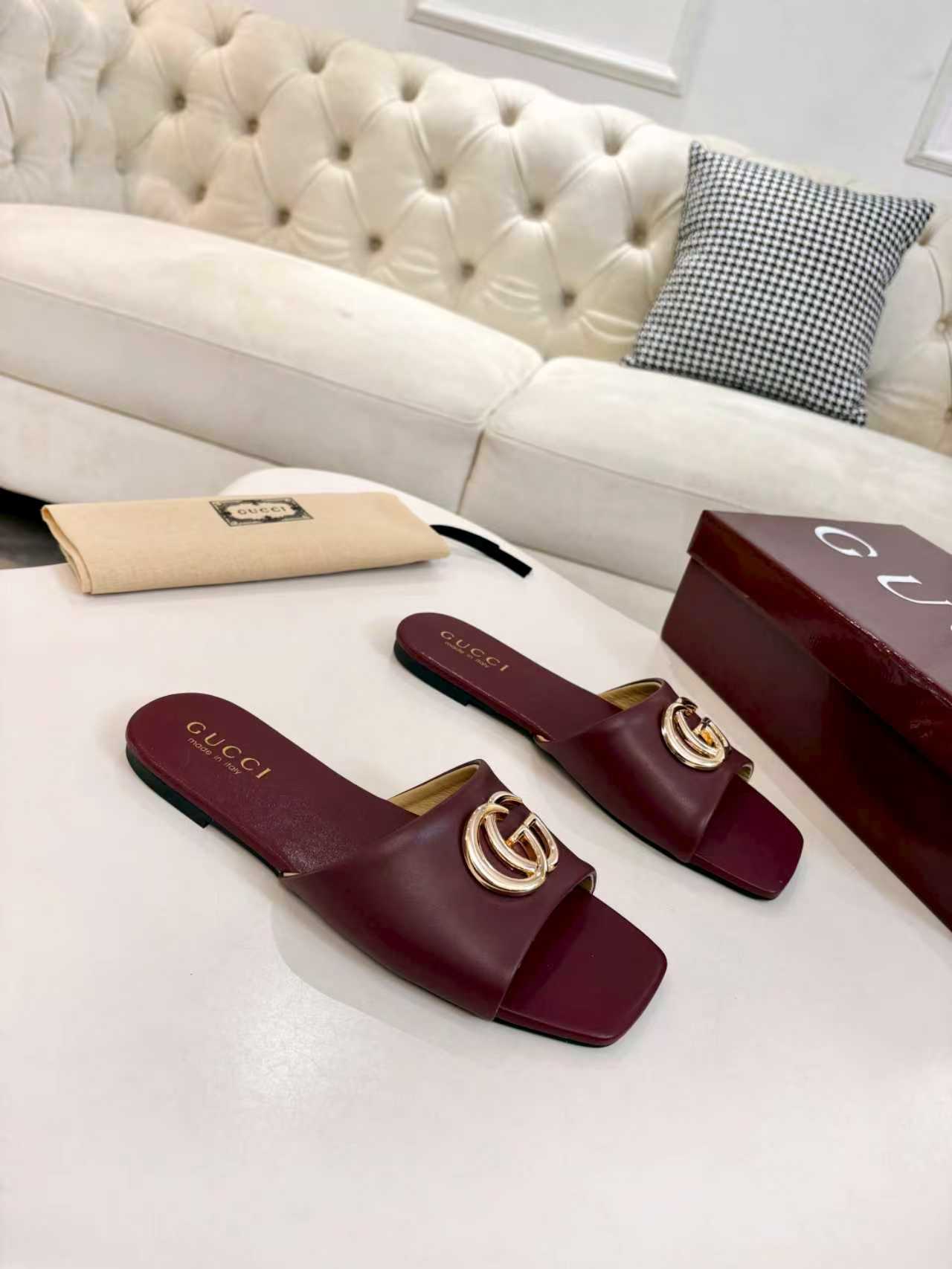 Z2P36B44 Popular high-quality leather Shoes