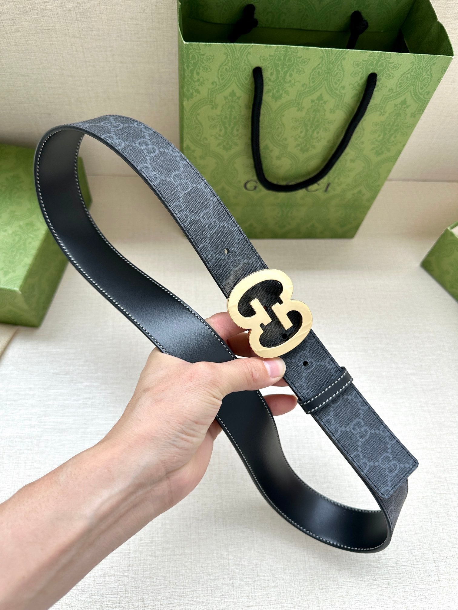 P1R55B210 Popular  High quality belt With full package