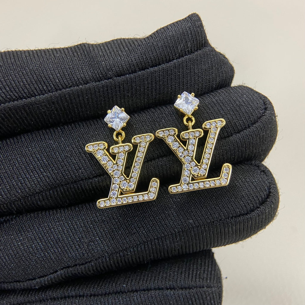 X1Z95E17E Popular Earrings
