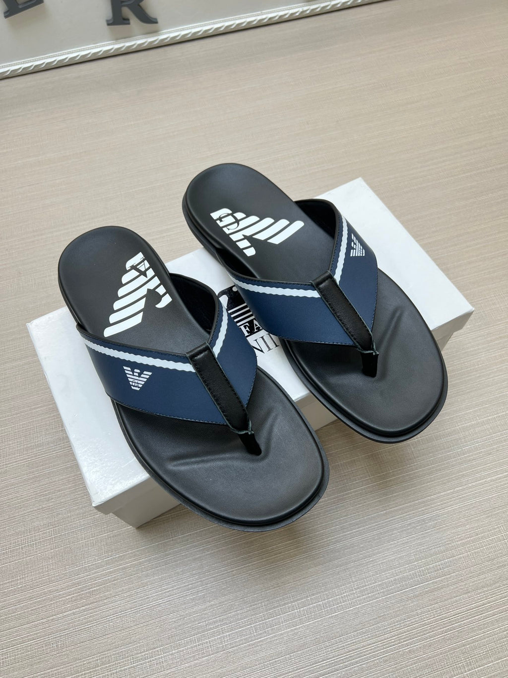 Z5ZA104 Popular slippers