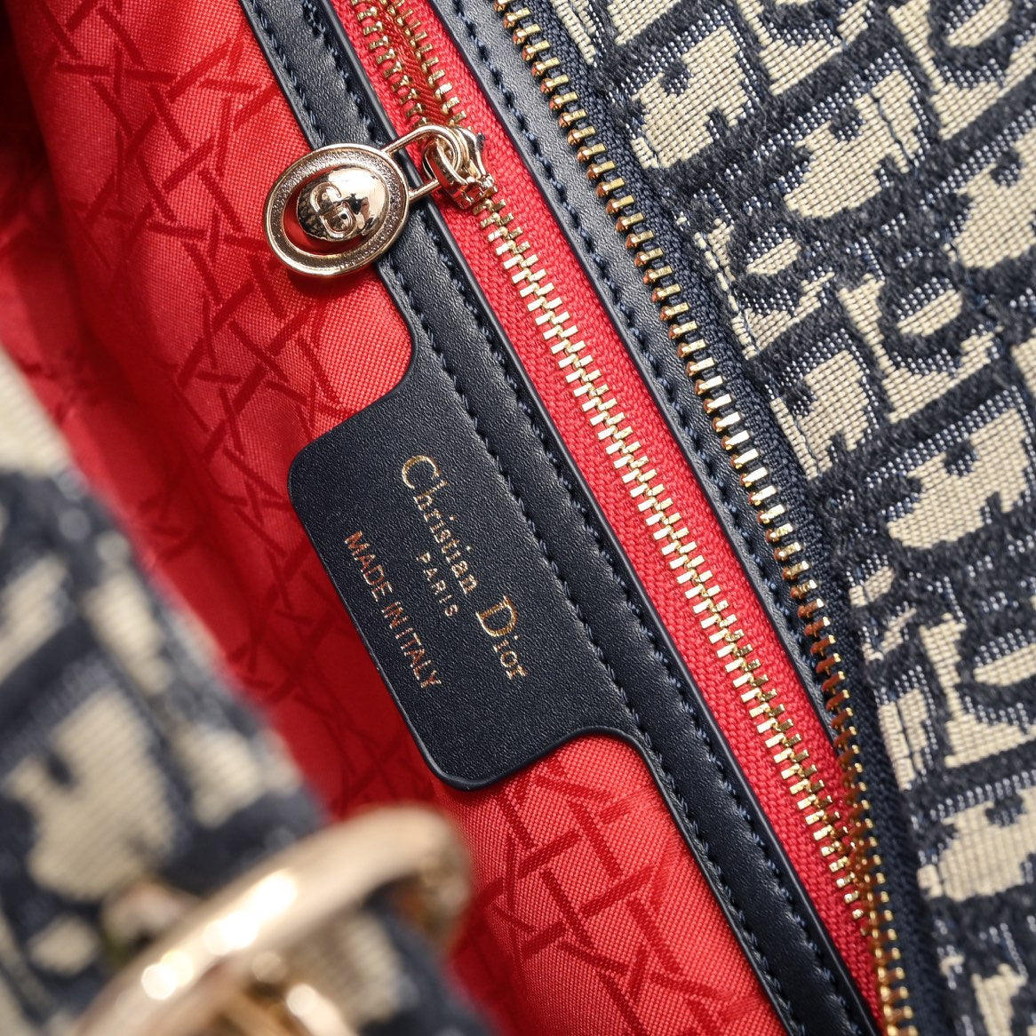 B1X54D439 Popular   embroidery bag