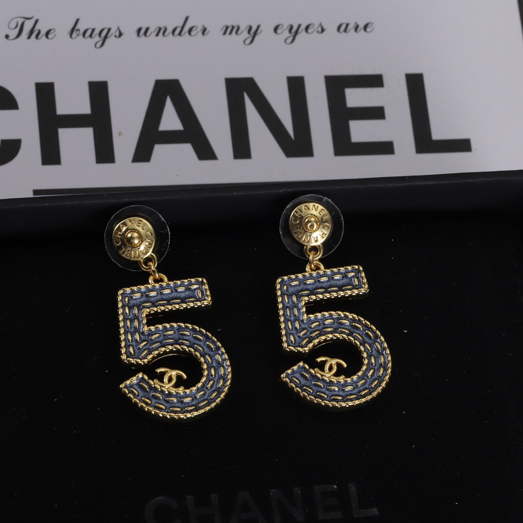 X1Z54C305E Popular Earrings