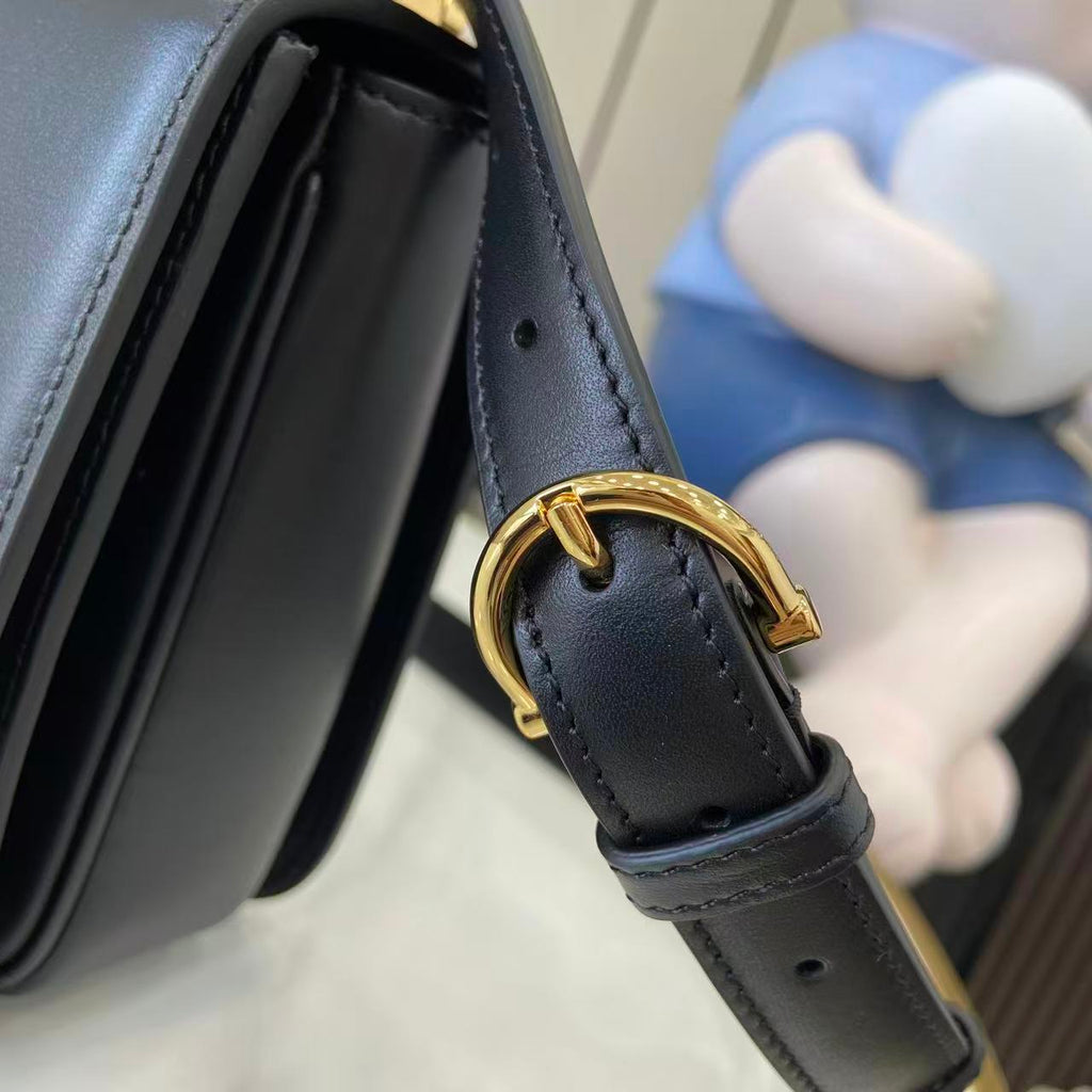 B1P36B110 Popular leather bag