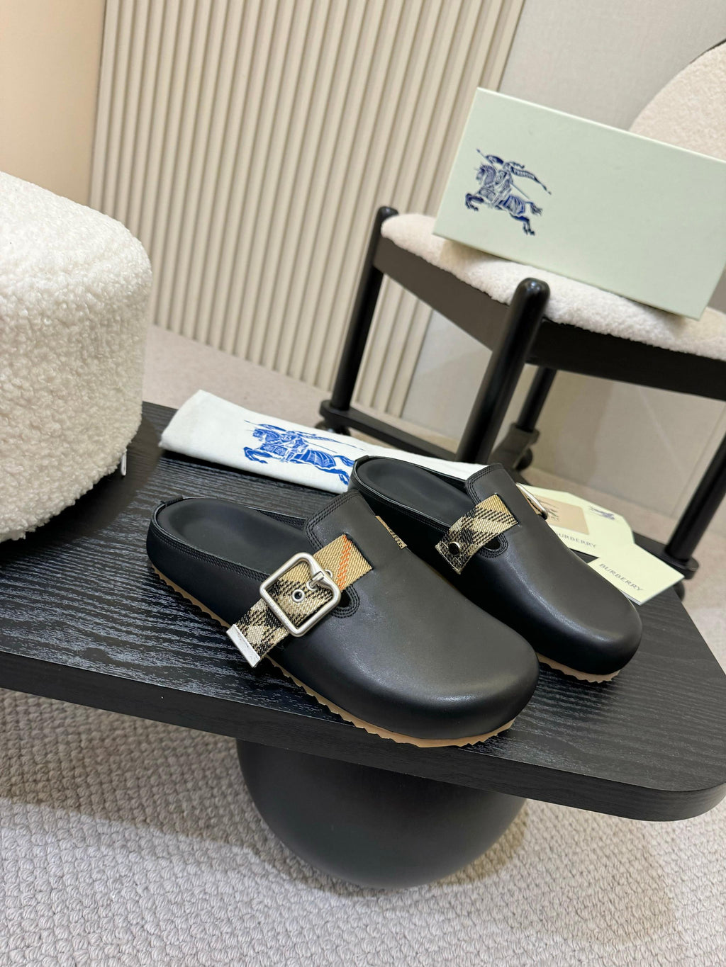Z2Q105R242 Popular high-quality  Shoes