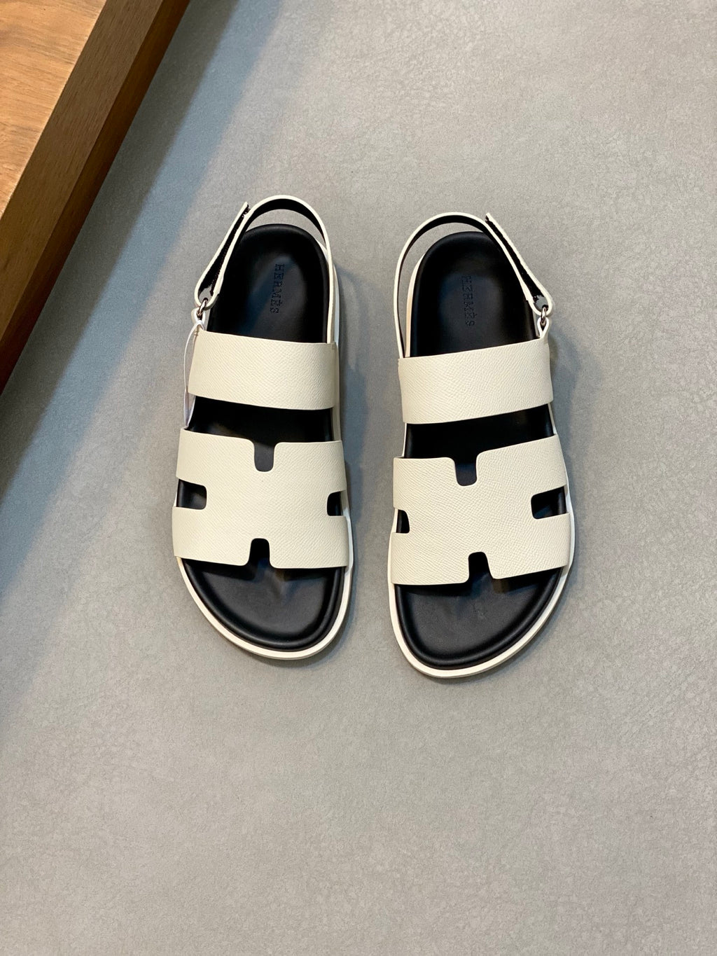 Z2P36H19 Popular high-quality leather Shoes