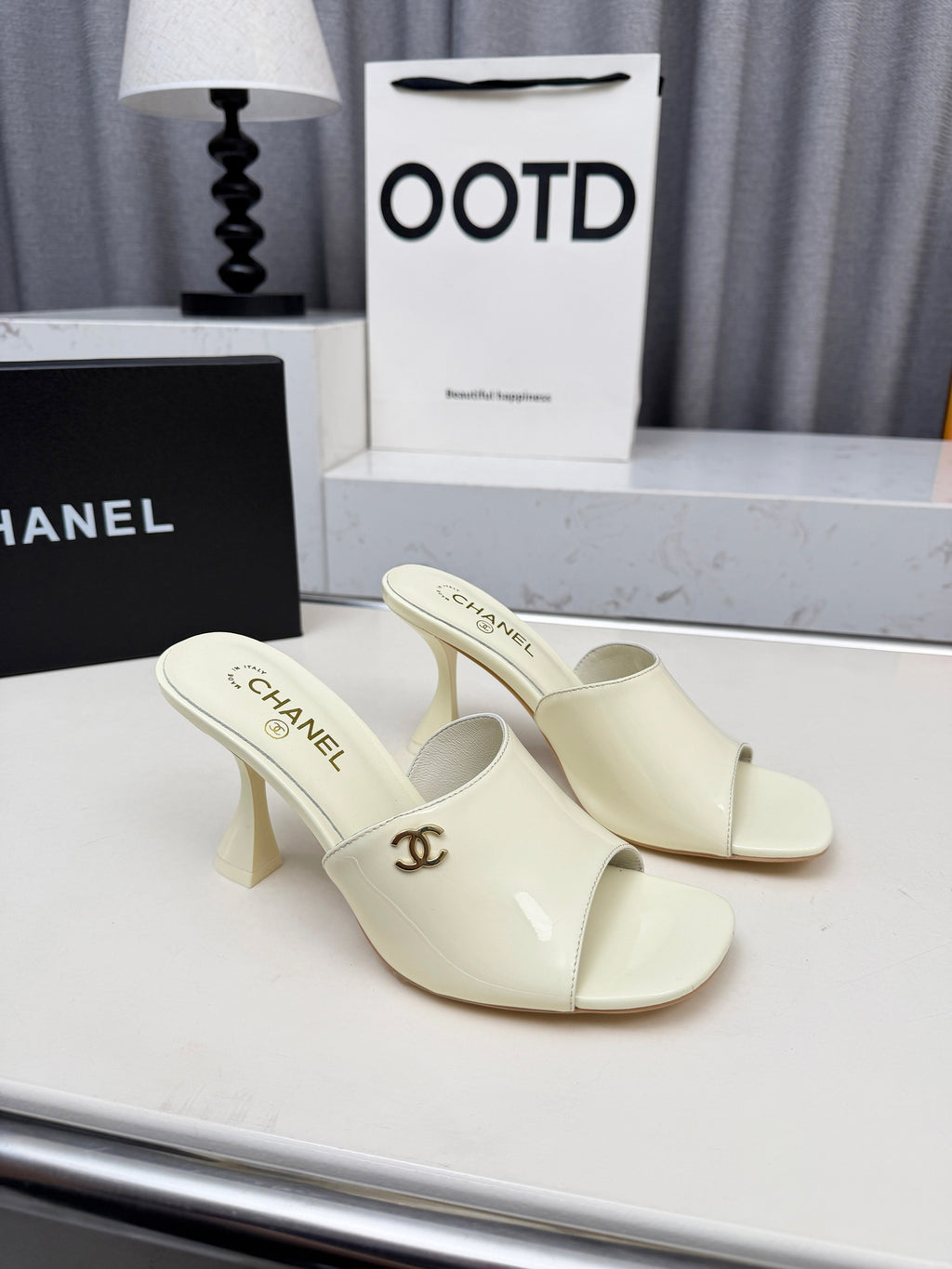Z2X66C46 Popular leather High heels