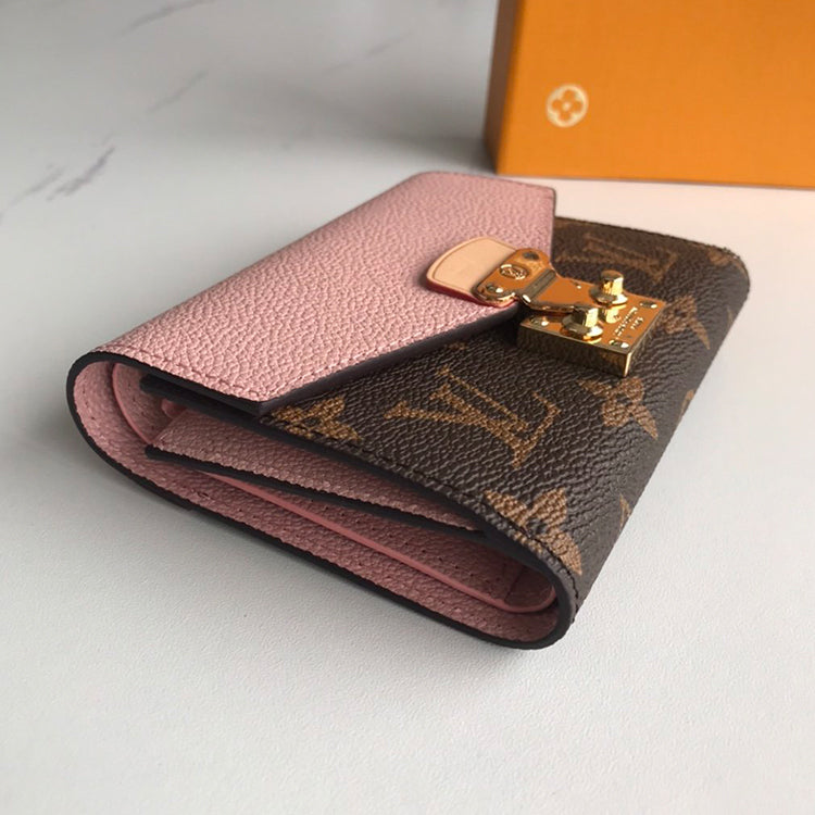 B1P20E10 Popular leather wallets
