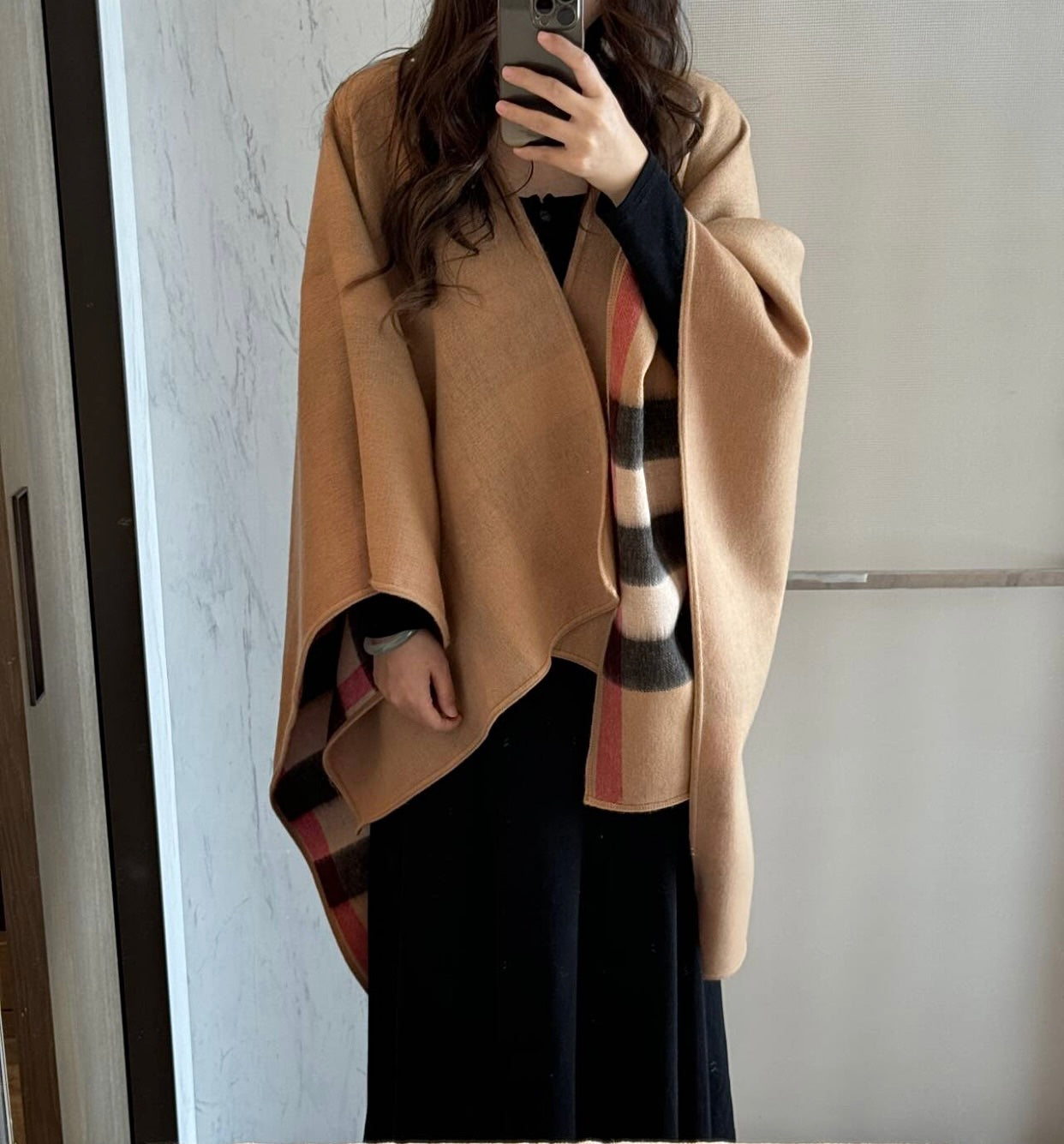 W1R86R56 Popular cape