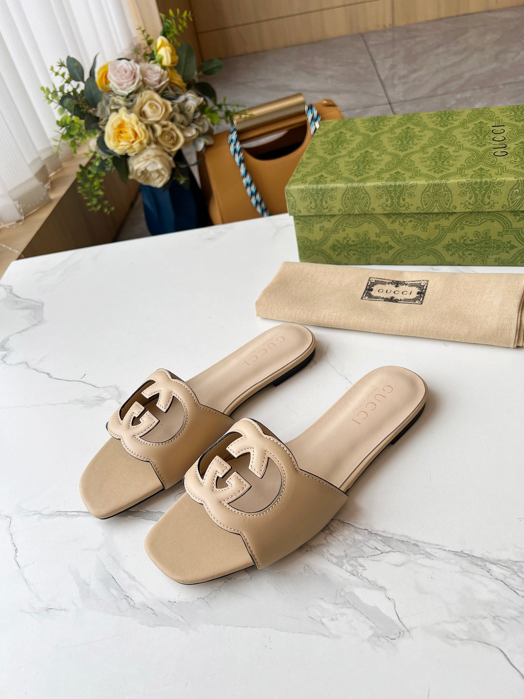 Z2X56B30 Popular high-quality leather Shoes