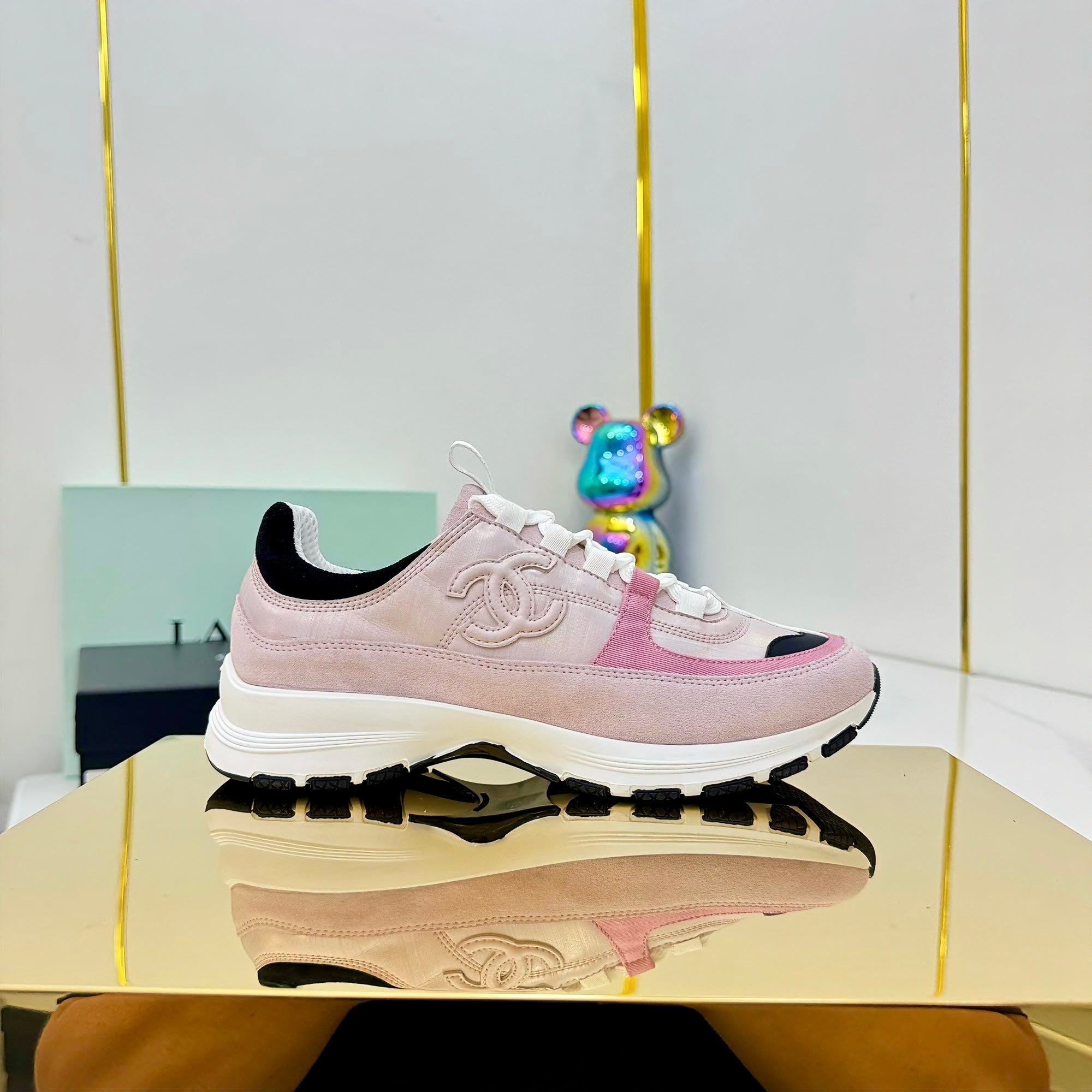 Z2R85C7  Popular high quality shoes